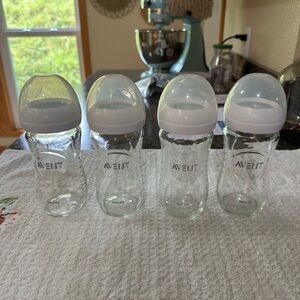 Four Glass Phillips Avent 8oz Bottles
